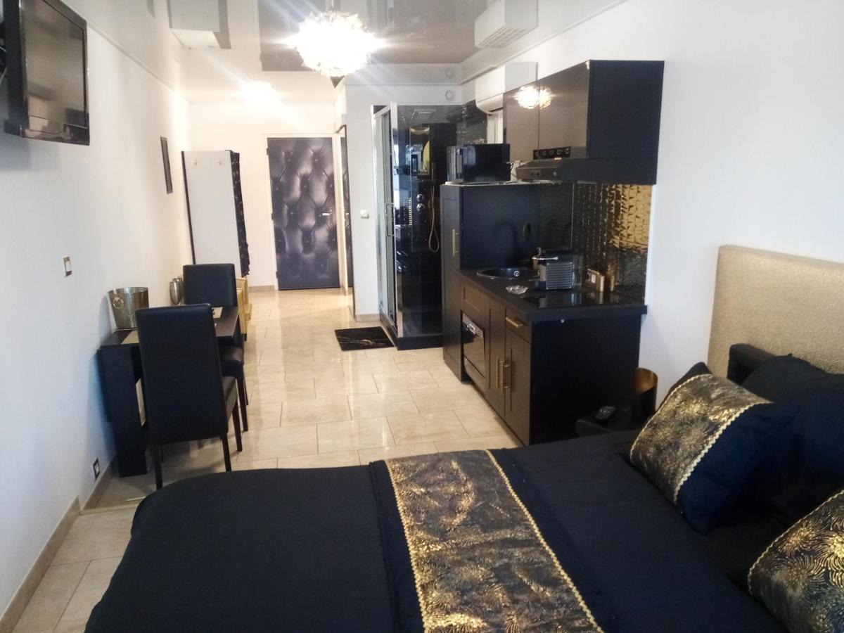 אגדה Village Naturiste Le Goldenblack מראה חיצוני תמונה